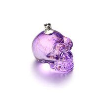Load image into Gallery viewer, Nouveauté superbe pendentif tête de mort / crâne en verre. Différentes couleurs
