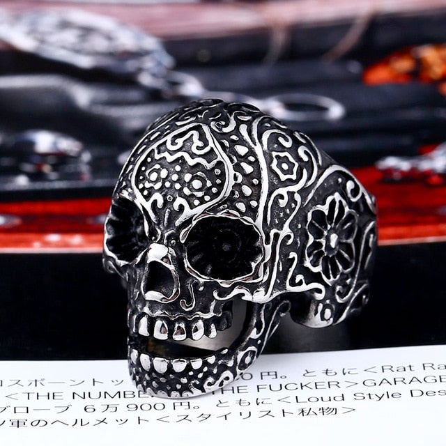 Stainless steel skull ring. Different colors